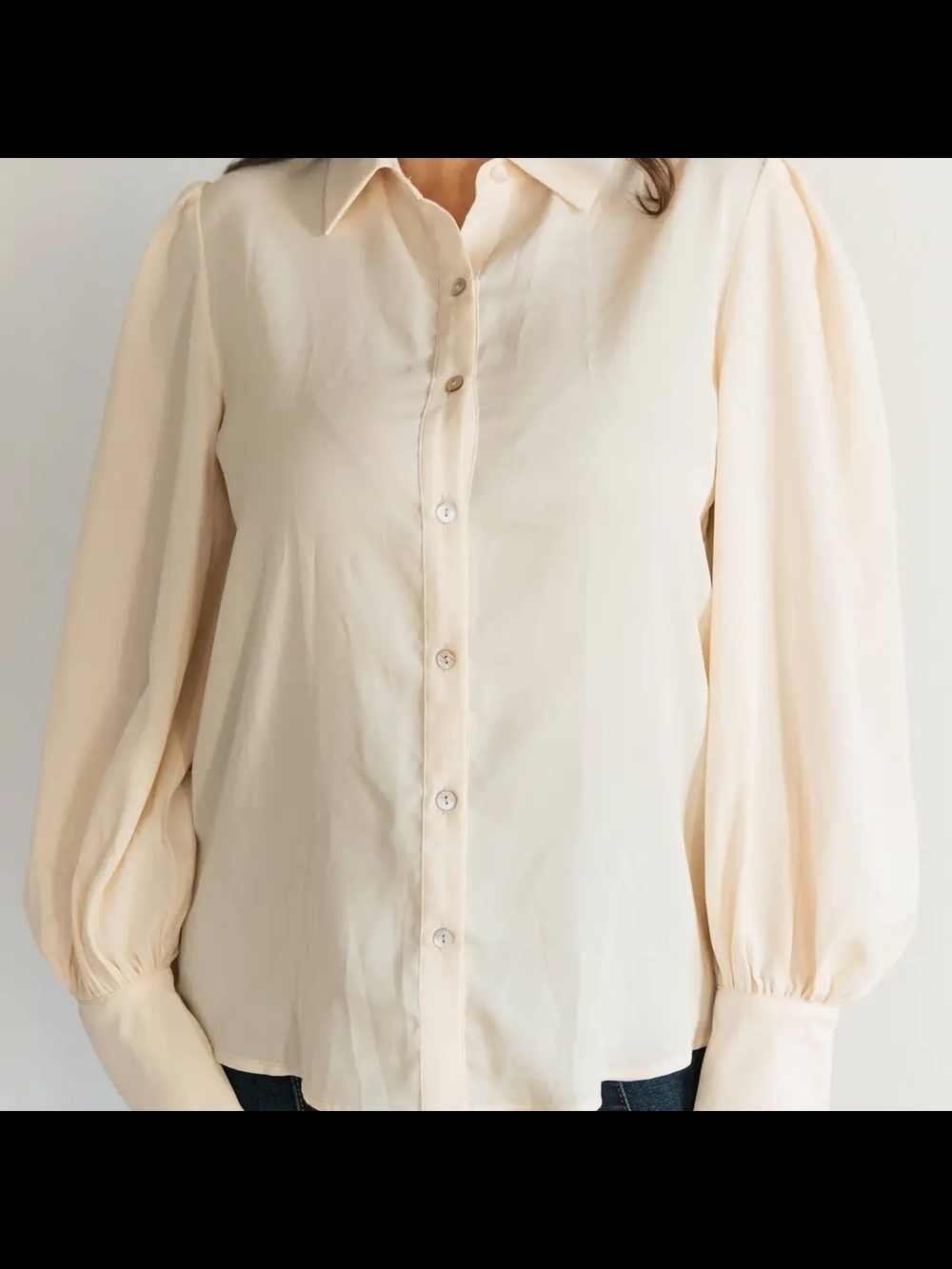 Women’s Cream Button-Front Puff Sleeve Shirt